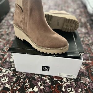 DV by Dolce Vita Women's Brown Wedge Boots
